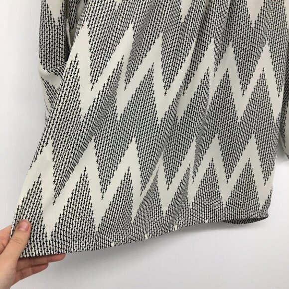 Rewind Creme chevron print peasant blouse with  neon pink pops of color XS - Picture 13 of 15